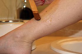 5 Αποτελεσματικές και ανέξοδες τεχνικές για να απαλλαγείτε από τα ερεθισμένα και σημαδεμένα πόδια μετά το ξύρισμα!