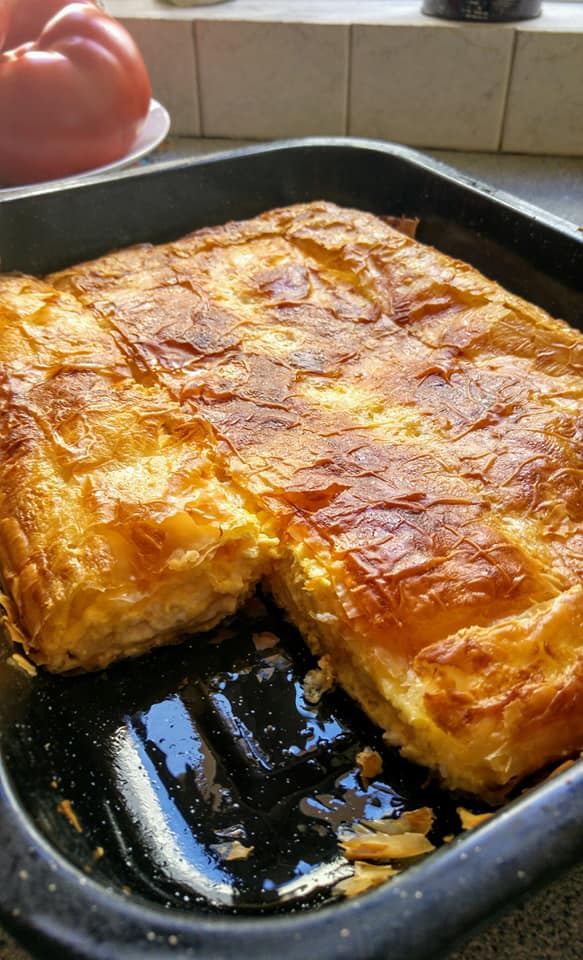 Σπιτική τυρόπιτα
