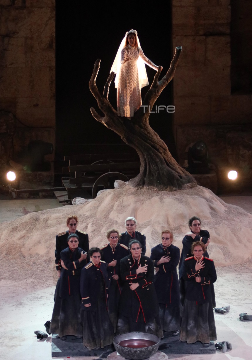 Μάρω Κοντού