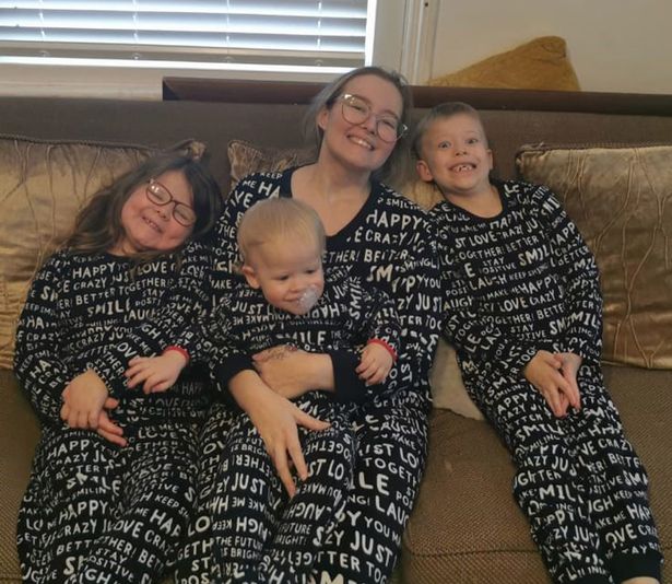 Η Tiffany Dean με την οικογένεια της