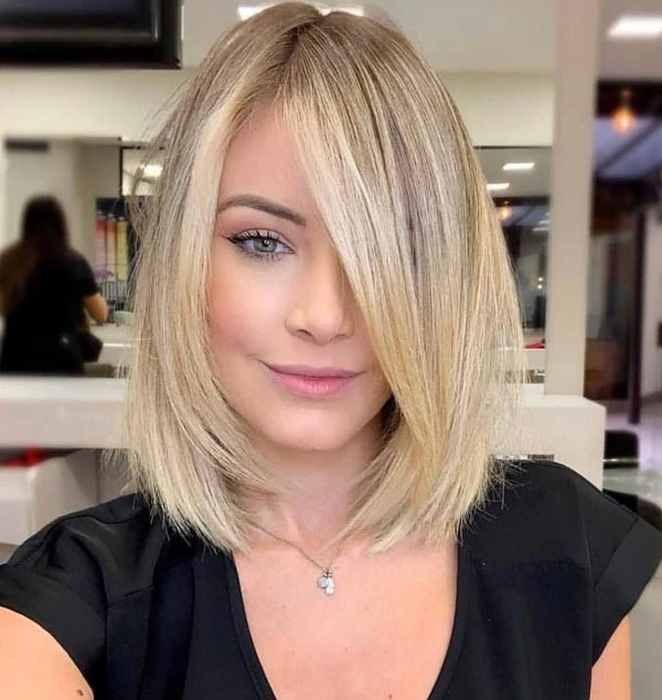 Το καρέ κούρεμα ταιριάζει σε όλα τα σχήματα προσώπου