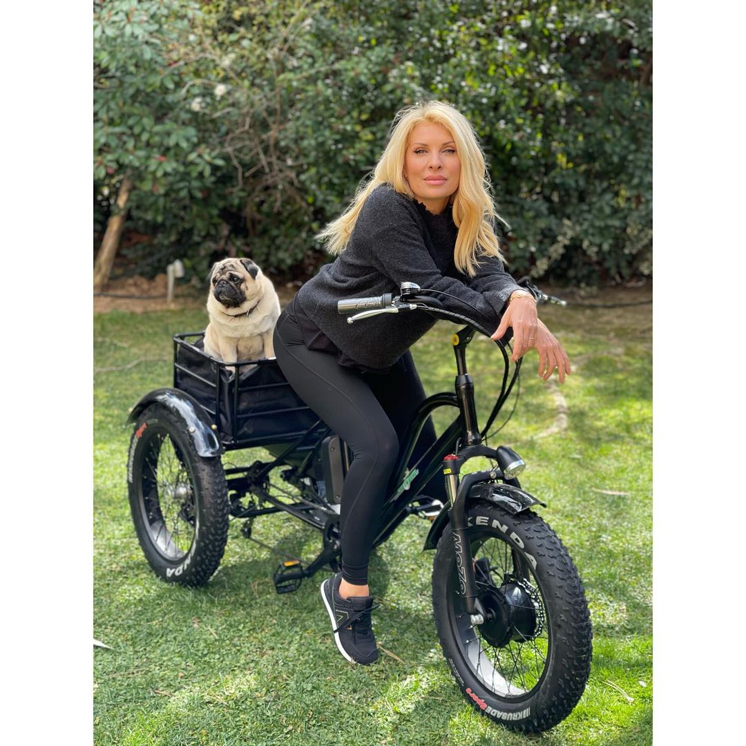 Ελένη Μενεγάκη κήπος