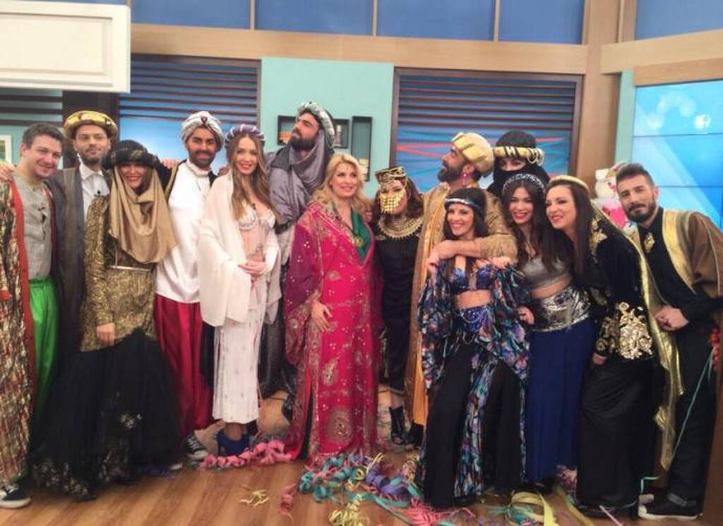 Ποιες οι μοναδικές μεταμφιέσεις της Ελένης Μενεγάκη για τις Απόκριες;