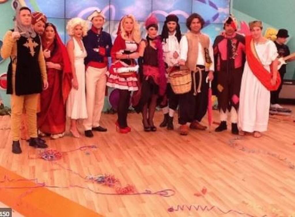 Ποιες οι μοναδικές μεταμφιέσεις της Ελένης Μενεγάκη για τις Απόκριες;