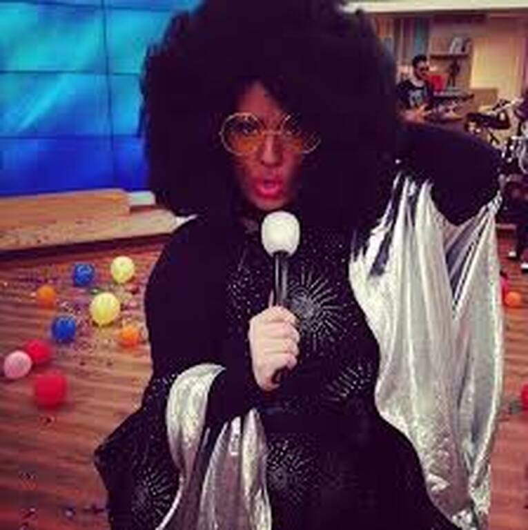 Ποιες οι μοναδικές μεταμφιέσεις της Ελένης Μενεγάκη για τις Απόκριες;