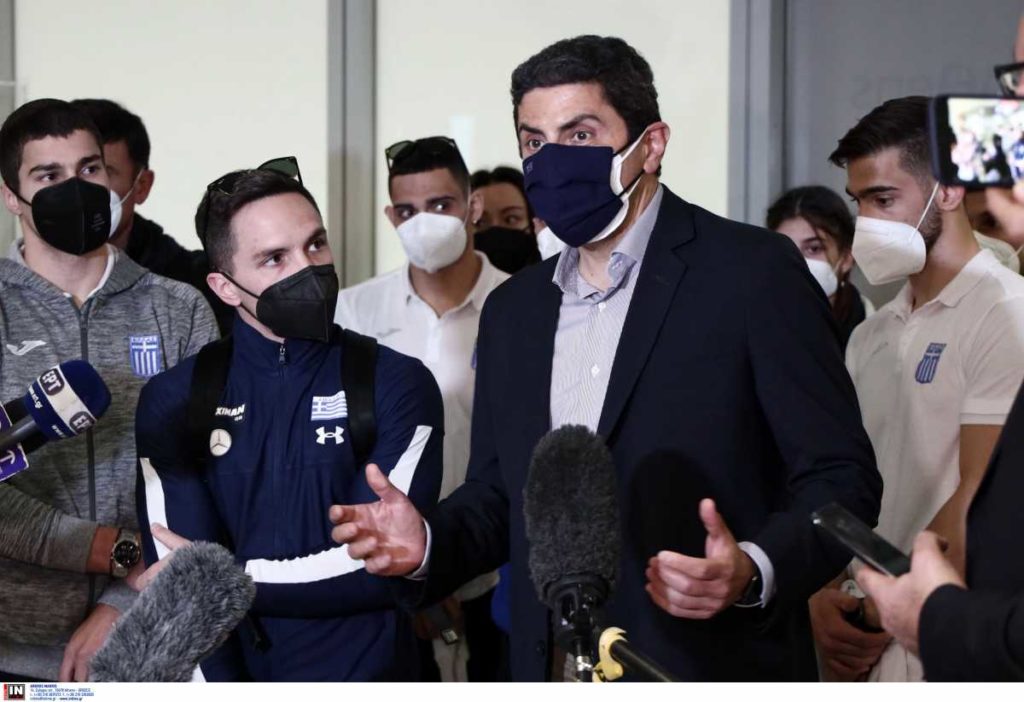 Πετρούνιας