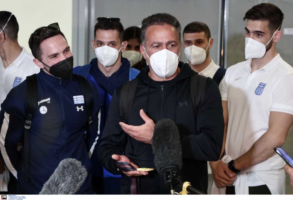 Πετρούνιας