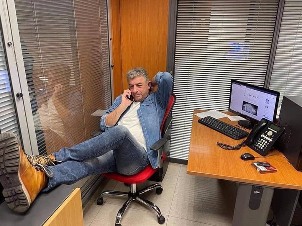 Γιώργος Καραϊβάζ