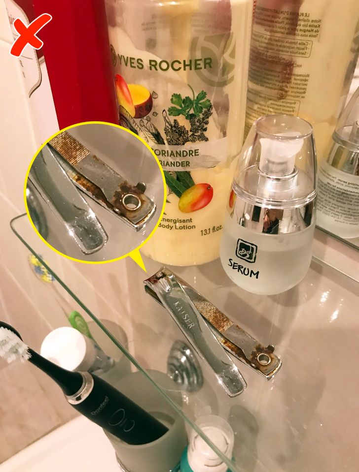 Νυχοκόπτης στο μπάνιο