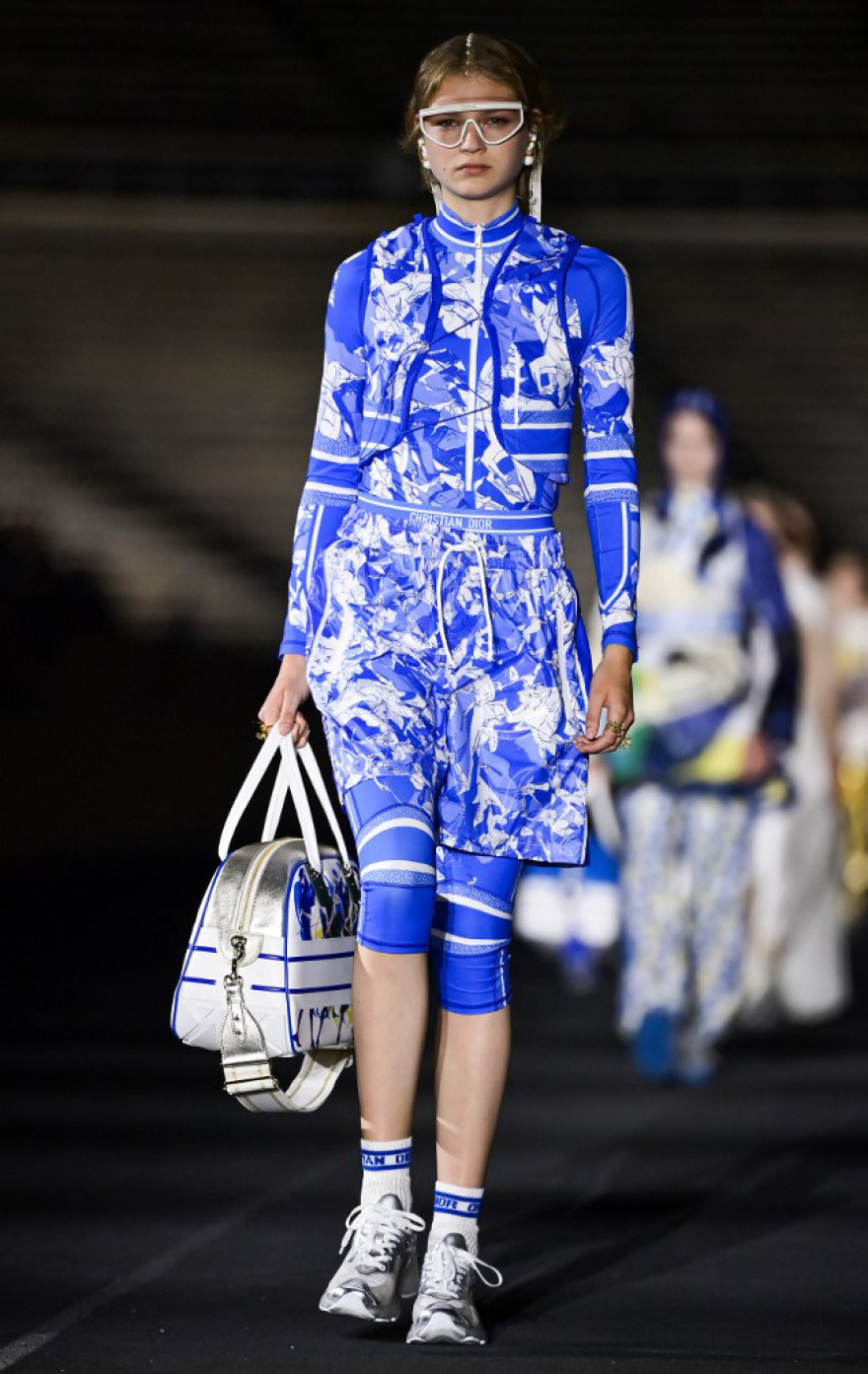 Εντυπωσίασε η επίδειξη Dior στο Καλλιμάρμαρο 