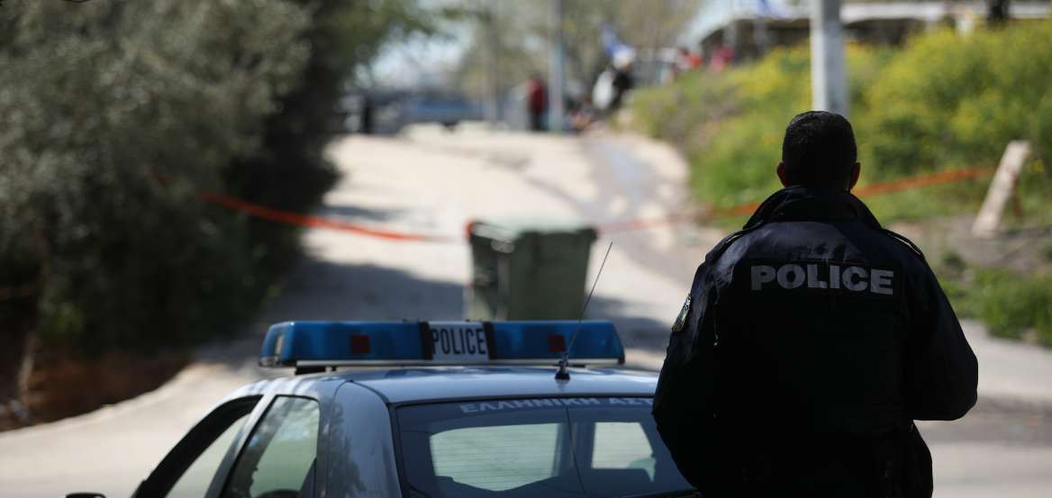 Ηλικιωμένος πυροβολούσε με καραμπίνα.