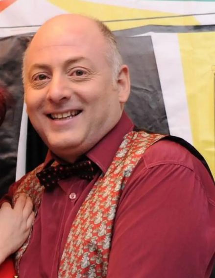 Μάρκος Σεφερλής: Καταδίκη για τον ηθοποιό που τον κατηγόρησε για χαστούκια σε θεατρική παράσταση.