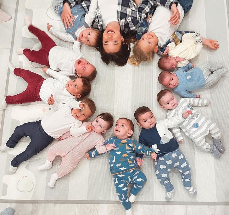 νεαρή μητέρα