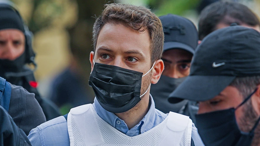 Ο Μπάμπης Αναγνωστόπουλος είναι στην ίδια πτέρυγα των φυλακών, με τον Μένιο Φουρθιώτη.