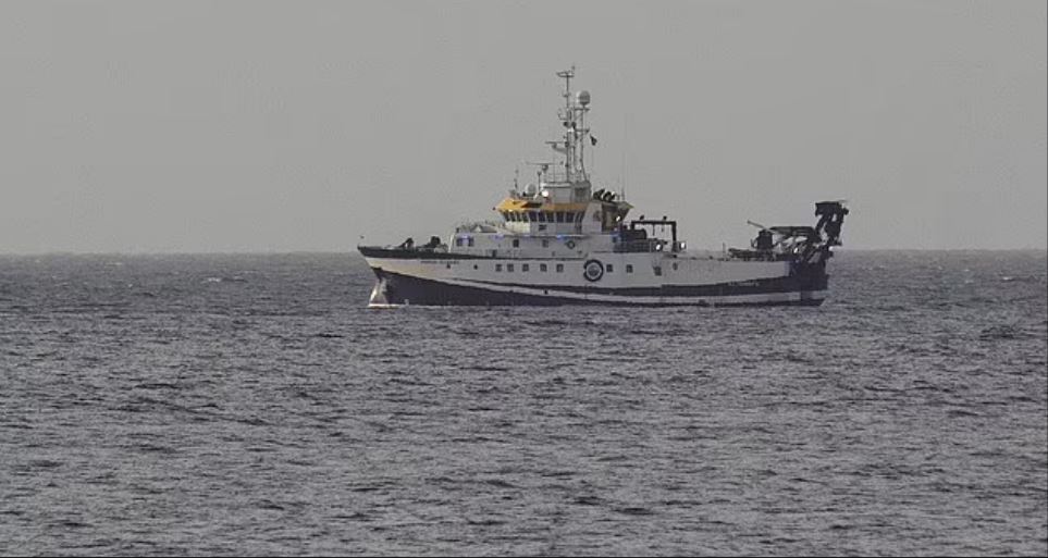 Ερευνητικό σκάφος στη Τενερίφη