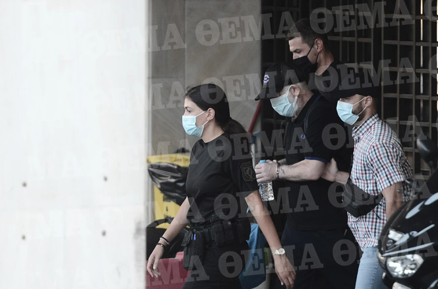 Πέτρος Φιλιππίδης