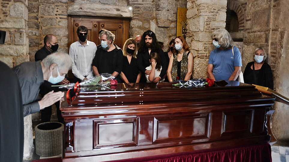 Μαργαρίτα Θεοδωράκη Μητρόπολη Αθηνών 