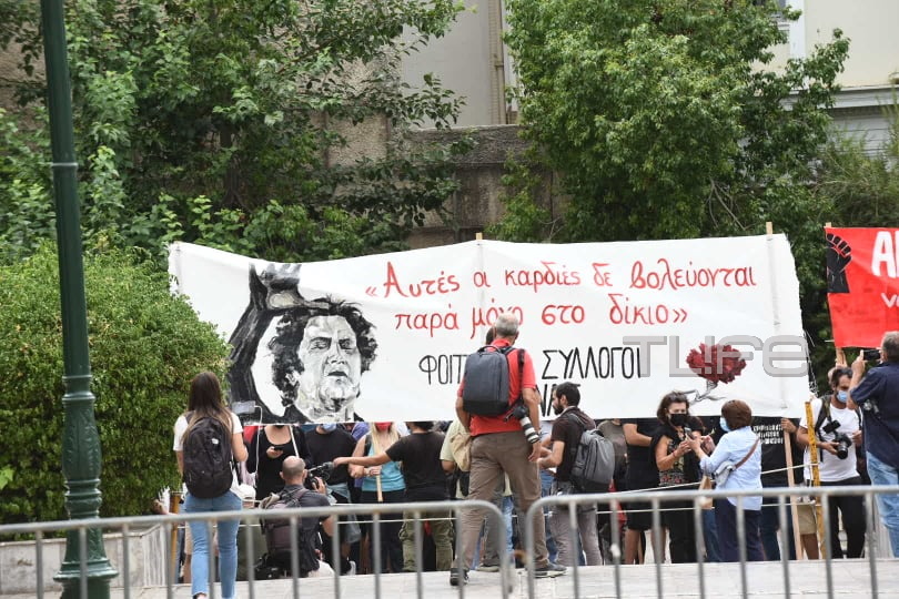 Μίκης Θεοδωράκης