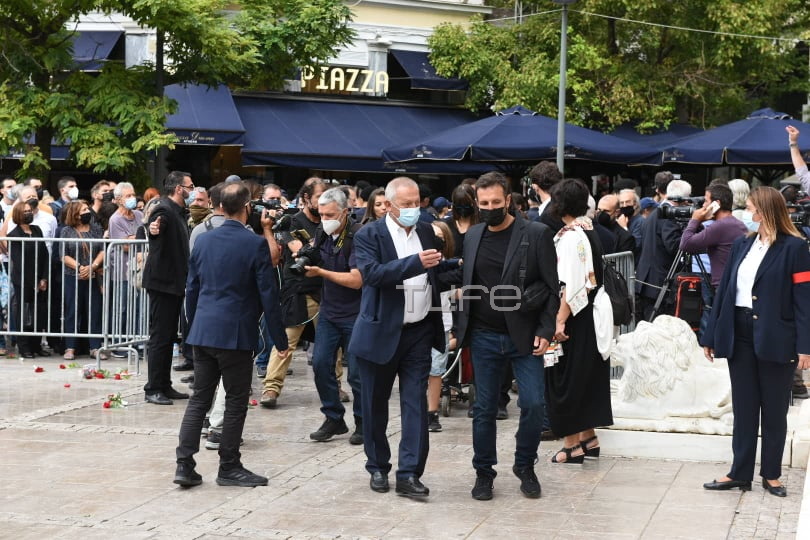 Μίκης Θεοδωράκης