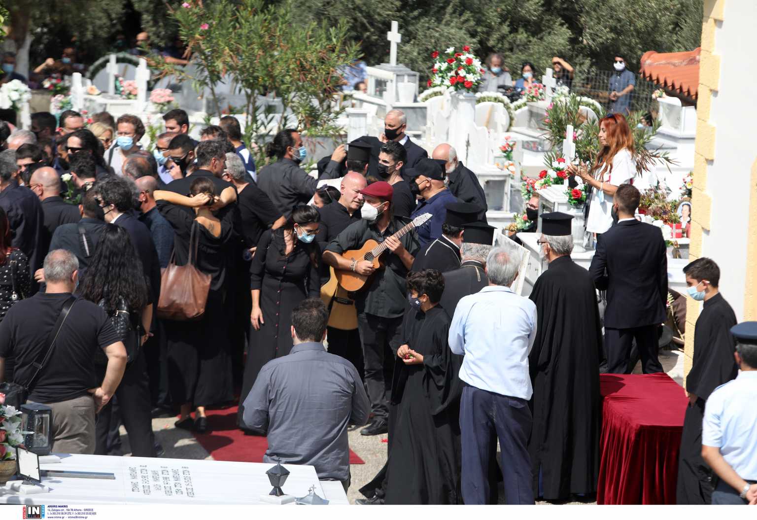 Μίκης Θεοδωράκης