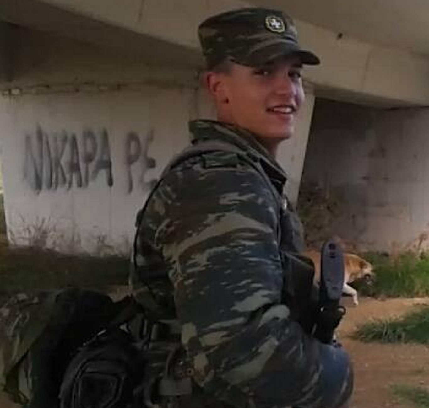 Συγκινούν οι γονείς του πεζοναύτη που σκοτώθηκε σε άσκηση 