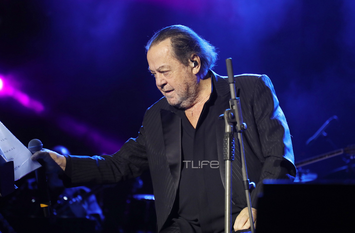 Γιάννης Πάριος