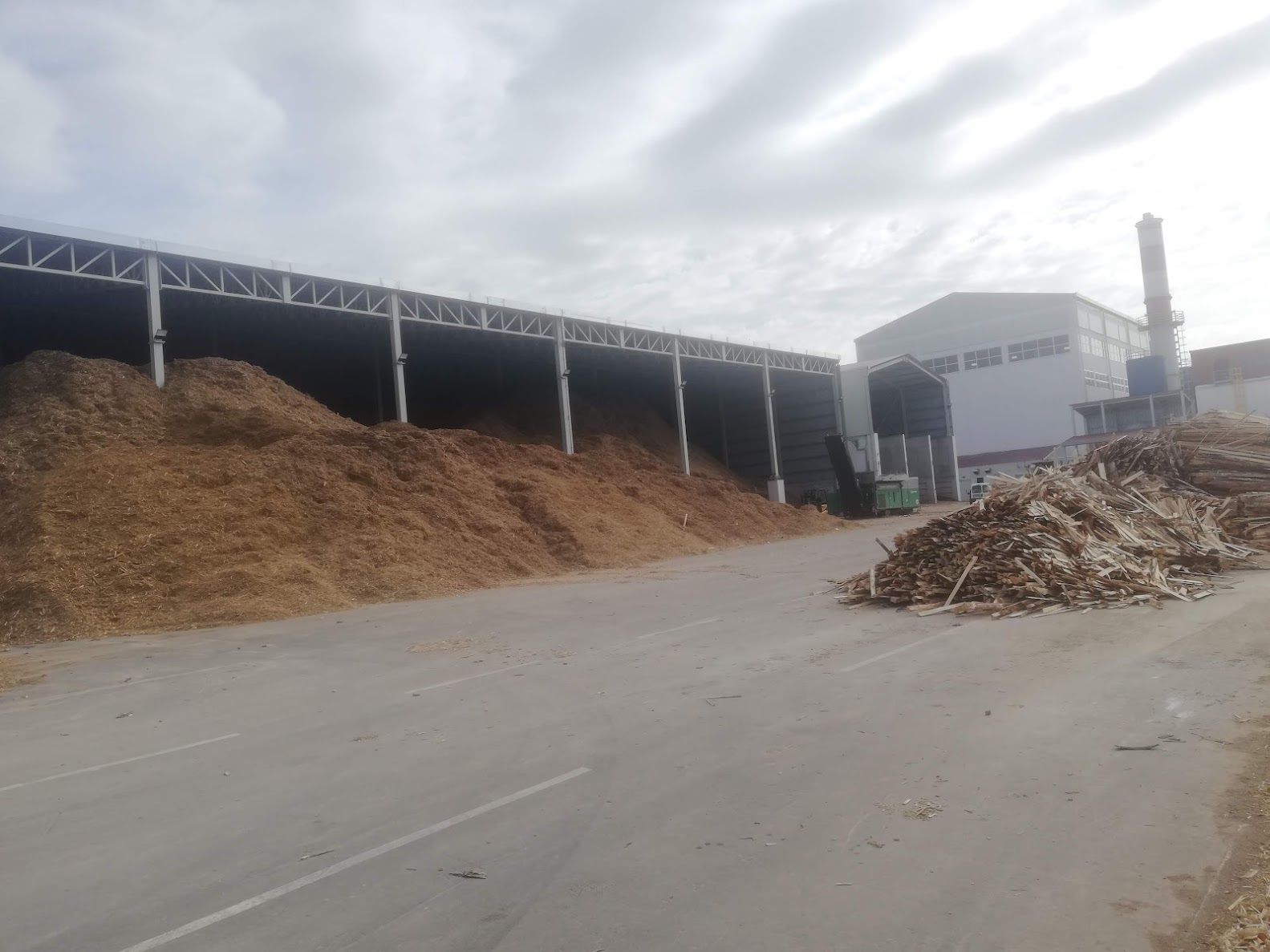 «Πράσινη θέρμανση» από υπολείμματα καλαμποκιού, αμπελιών και μήλων στον Δήμο Αμυνταίου