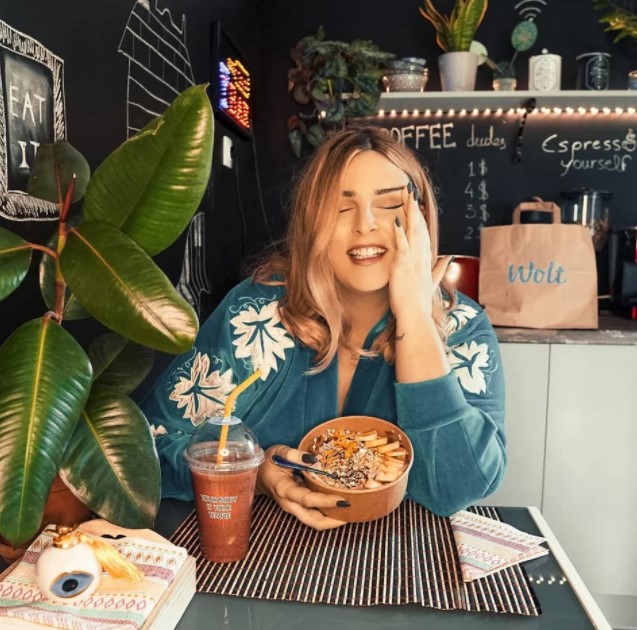 Εβελίνα Νικόλιζα