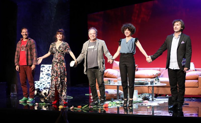 Η Μυρτώ Αλικάκη με τη μητέρα της 