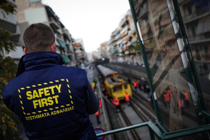 Τραγωδία στον ηλεκτρικό με έναν νεκρό 