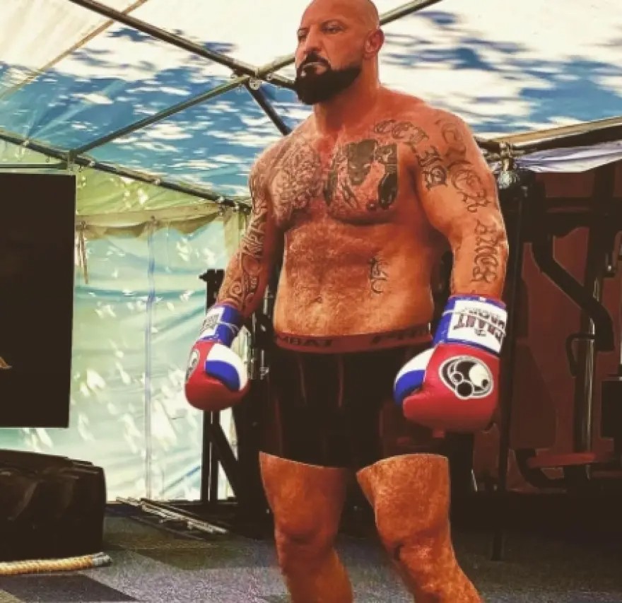 Αντιεμβολιαστής πρωταθλητής kickboxing πέθανε από κορωνοϊό