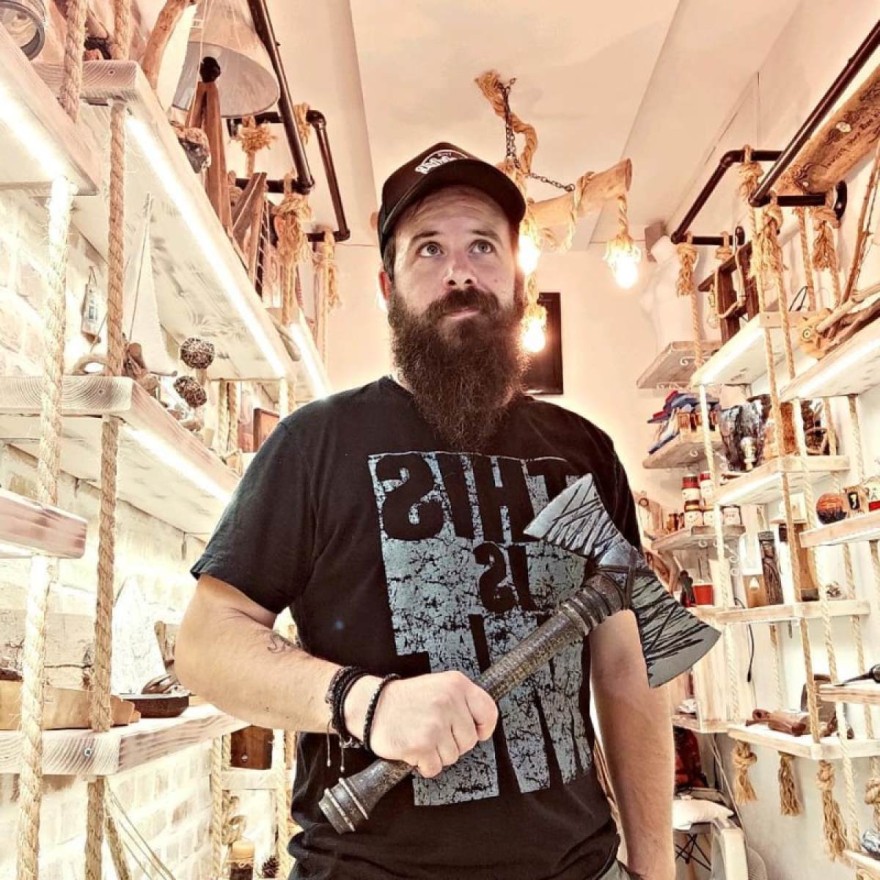 Νίκος Ρουβάς