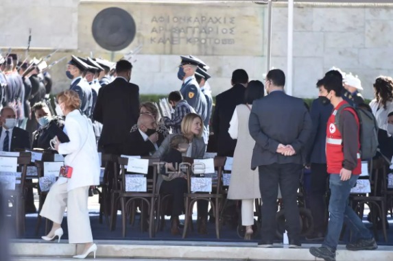 Τζένη Μπαλατσινού – Βασίλης Κικίλιας