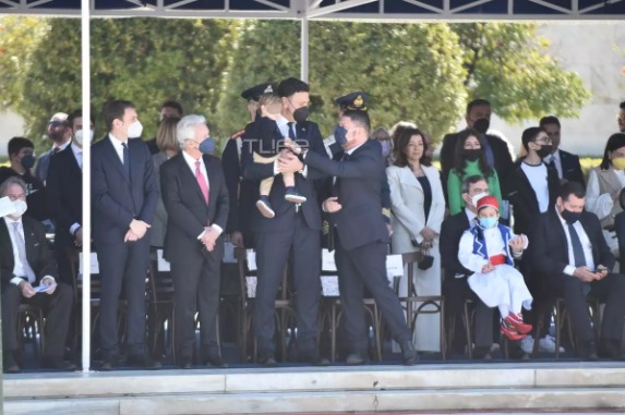 Τζένη Μπαλατσινού – Βασίλης Κικίλιας