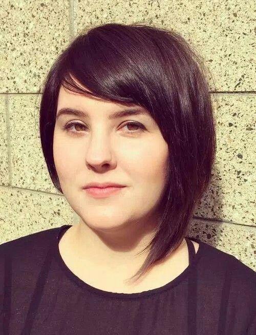 Ασύμμετρο καρέ για όλες τις γυναίκες 