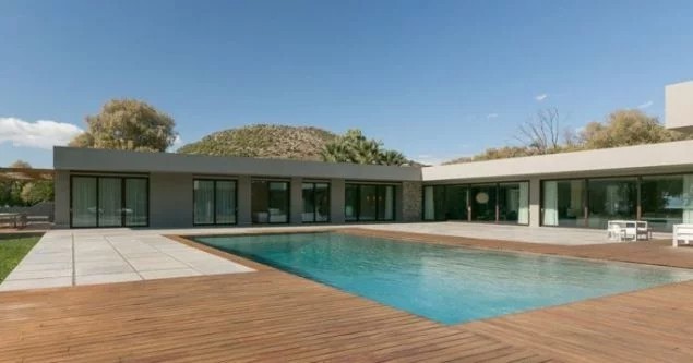 Αθηνά Ωνάση βίλα στο Λαγονήσι 