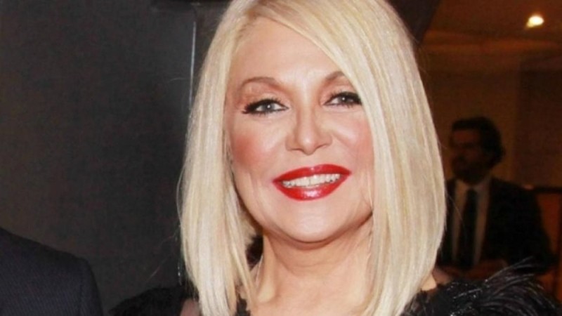 Ρούλα Κορομηλά