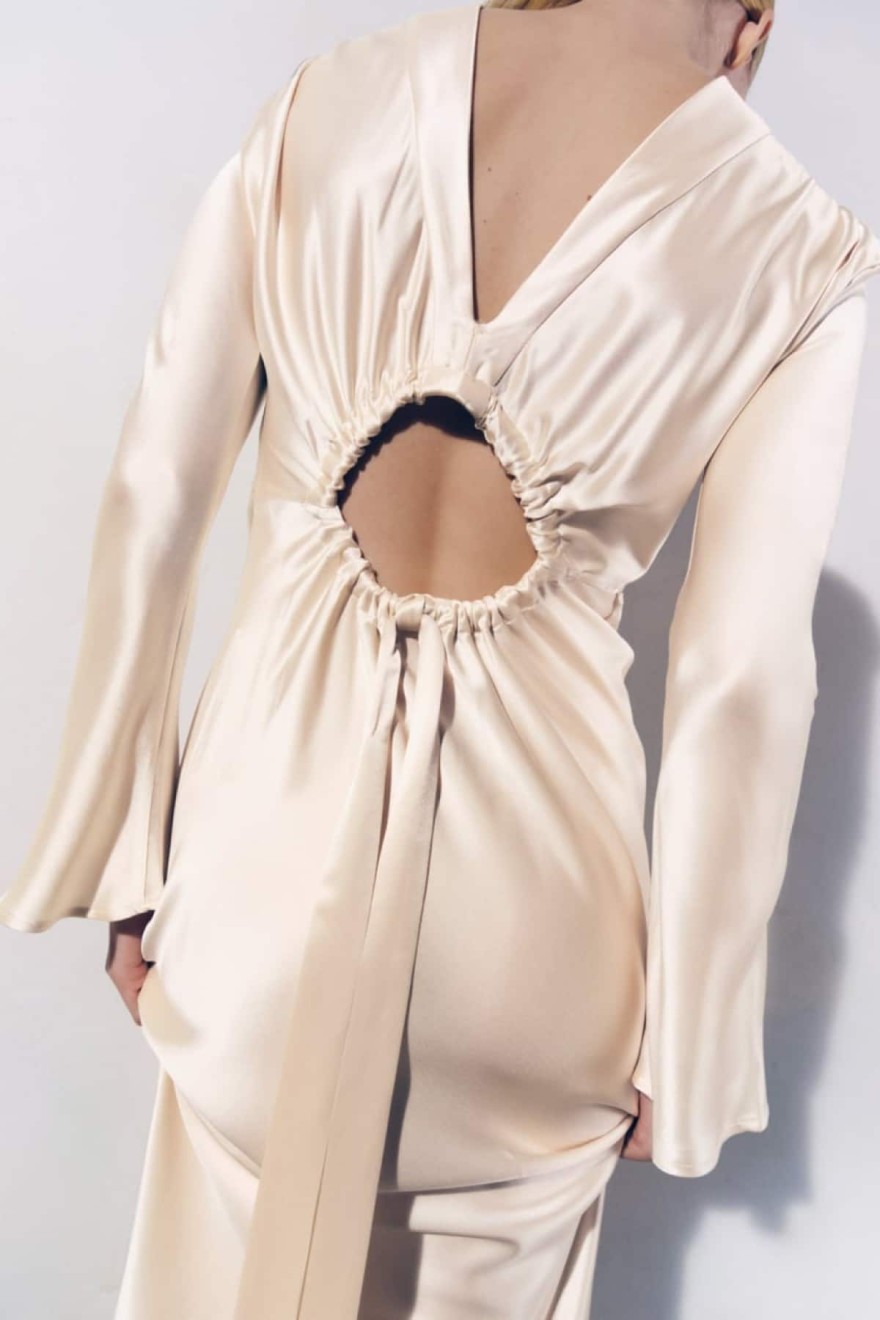 Νυφικά από τα Zara 