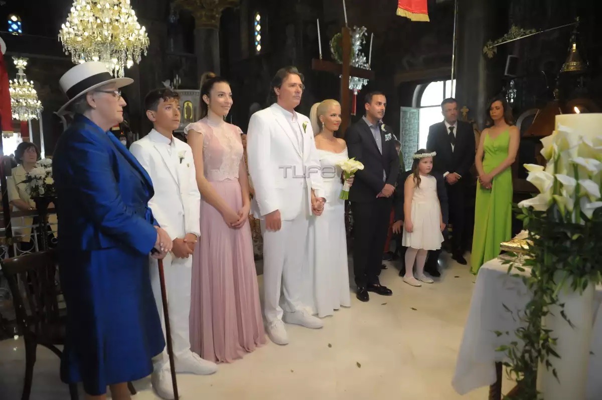 Βίκυ Χαντζή