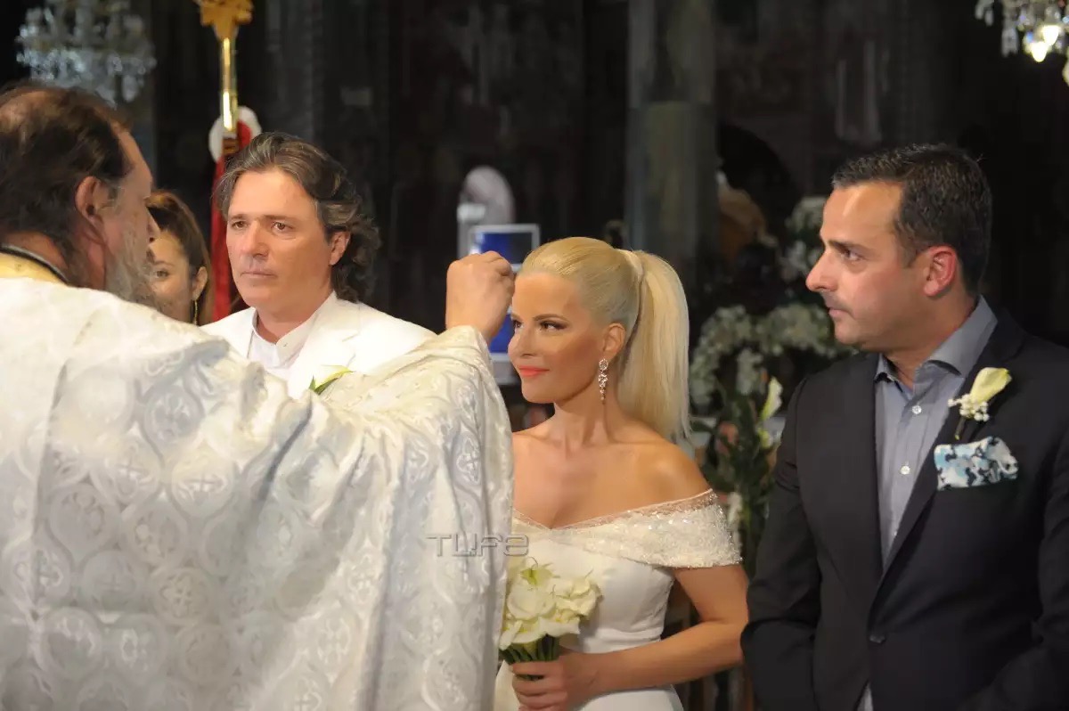 Βίκυ Χαντζή