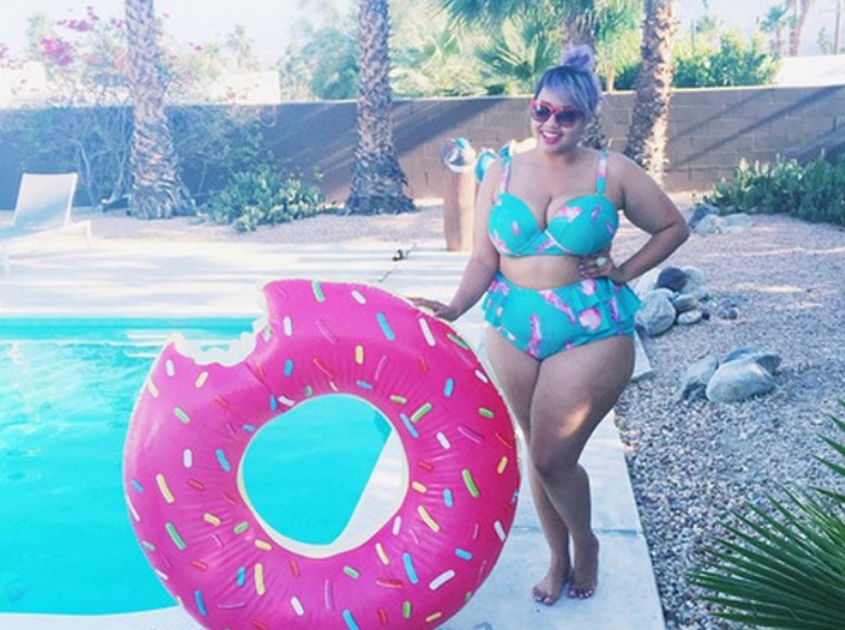 Πως απαντάει μία γυναίκα που την αποκαλούν χοντρή 