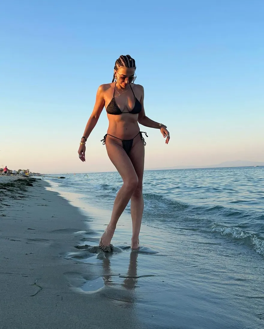 Μαρία Σολωμού κορμί 