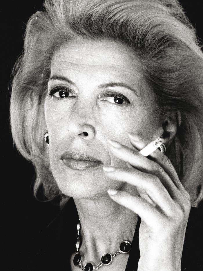 Ντίνα Κώνστα