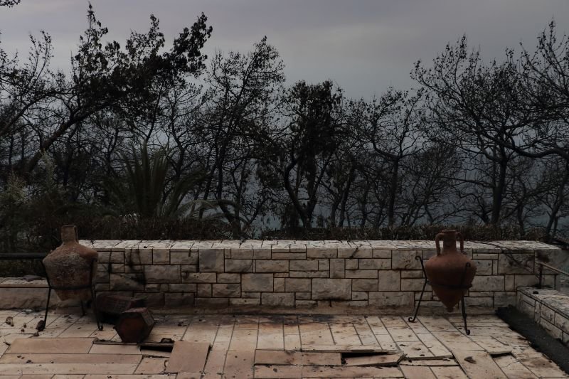 Το σπίτι της Ζωζώς Σαπουντζάκη ερημώνει 