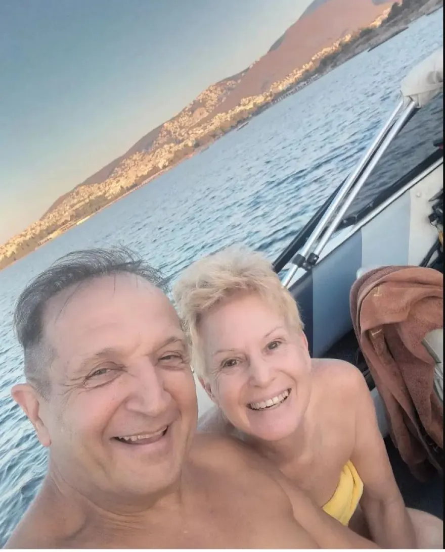 Ο Σπύρος Μπιμπίλας βόλτα με σκάφος 