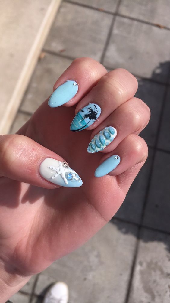 Μανικιούρ τον Αύγουστο 