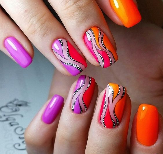 Μανικιούρ τον Αύγουστο 