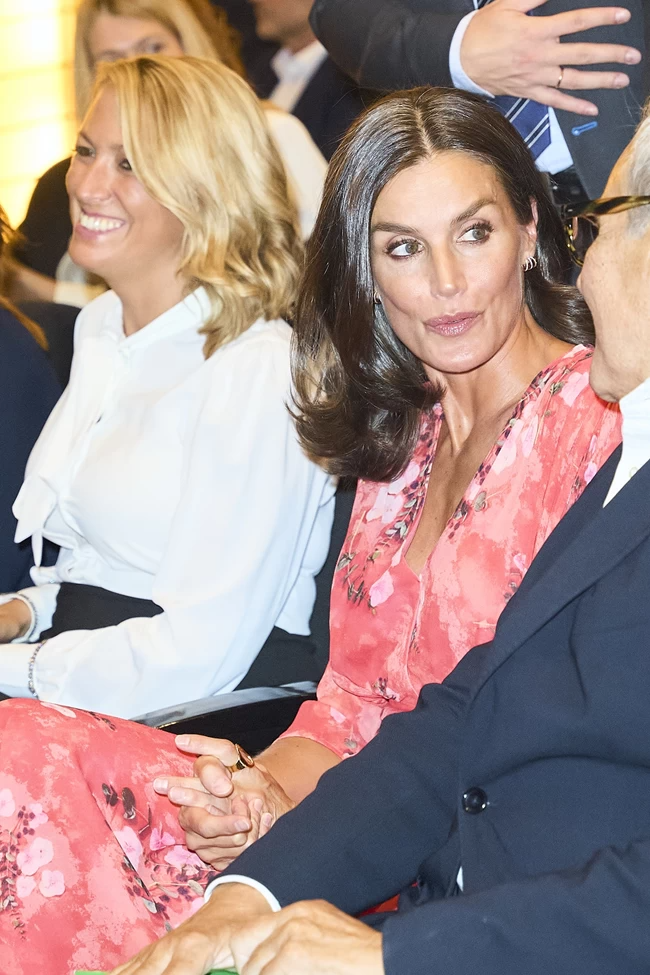 Βασίλισσα Λετίσια δημόσια εμφάνιση 