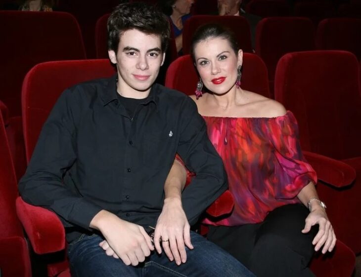 27 ετών έγινε ο Αλέξανδρος Μανωλίδης 