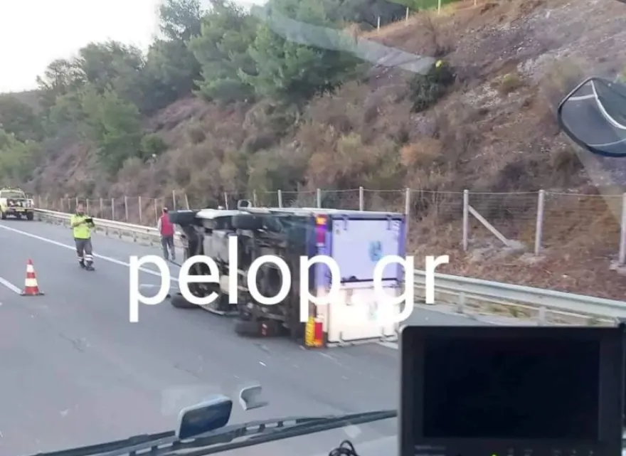 Τροχαίο δυστύχημα στην Ακράτα 